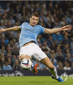 ???? ?? ??
???????…'????? ?????' ??

????-?????? ?? ???? ?? ?????? ?? ??(28·???? ??)? ??? '????? ?????'?. 
??? ???? A?? 58??? ??? 33?? ???? ?? ??? ??? ???? ??? ??? ??.
